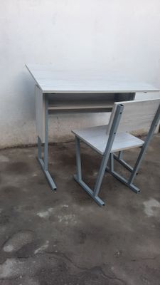 Продам школьную парту