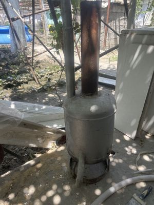 Котелча газ балондан ясалган.