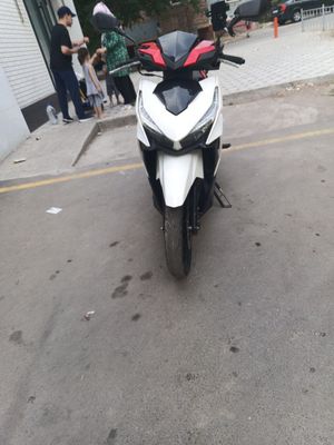 Скутер honda click