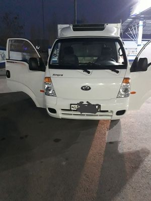 Kia bongo lyuks stariks mator xaladilnik
