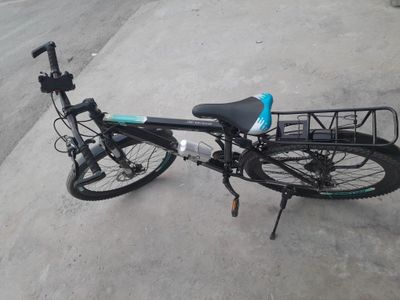 Velosiped Pellones 26 yengil va tez, tog' va shahar uchun moslashgan.