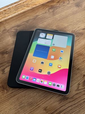 Идеал Apple iPad 10 64GB Wi/Fi + Чехол