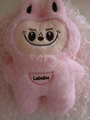 РОЗОВЫЙ LABUBU