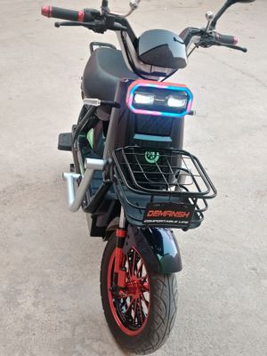 Skuter sotiladi yangi 1oy boldi