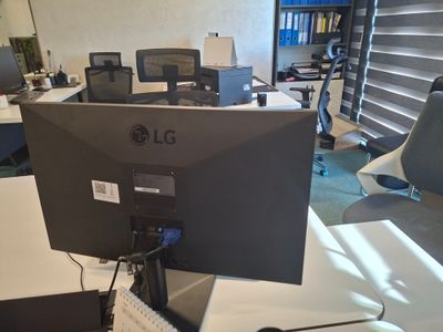 LG 24 MK430H
