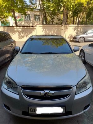Kumush rang Chevrolet Epica (2010)