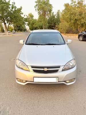 Chevrolet Gentra 2015 г. 3 позиция с люком