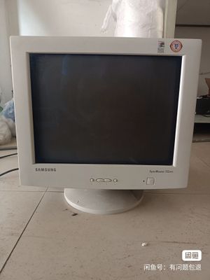 Samsung trubkali ploskiy monitor