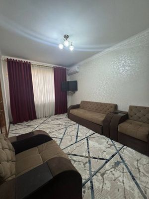 ПРОДАЕТСЯ СВОЯ квартира 1/1/4 Чиланзар-3. Ориентир Эстимед