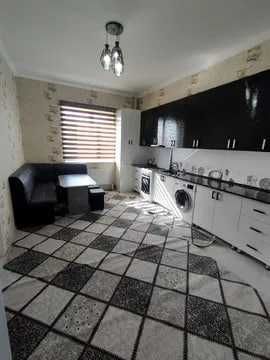 Срочна сдаётся квартира 2\2\5 за парком новый Узбекиствн 53кв,м 500$