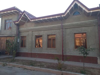 Arenda .Oqtepada 8xonali hovli ijaraga beriladi.