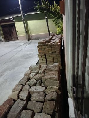 Pishgan gʻisht sotiladi arzon