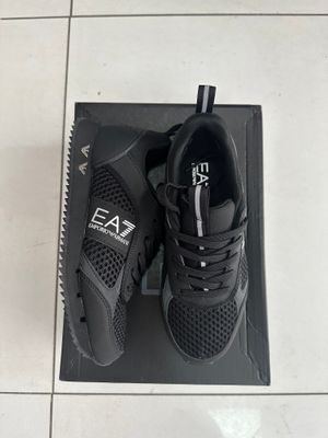 Новые кроссовки Emporio Armani 37 размер