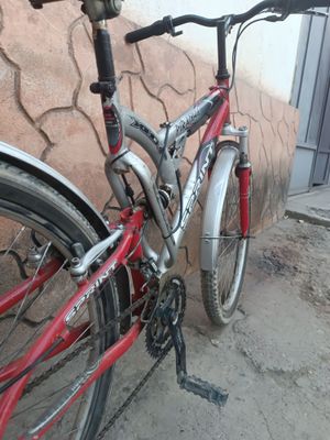 Velosiped sotiladi hamma joyi ishledi narxi 700 ming kami bor