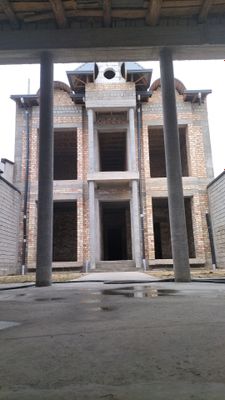 Куксарой. Дам Арик. 3 сотих 3 каватли участка сотилади.