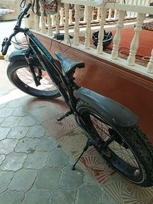 Velik sotiladi holati yahshi kami bor
