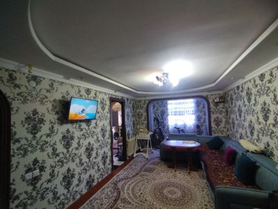 Город Алмалык. Продается 3-х комнатная квартира