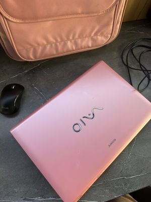 Ноутбук Sony VAIO E Series
