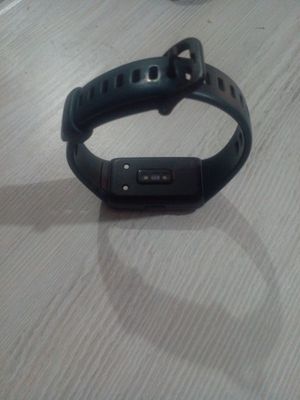 Huawei band 6 sotiladi