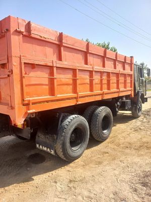 Kamaz sotiladi xolati yaxshi narxi kelishiladi