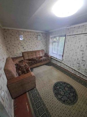 Широткада 4 каватлининг 2 этажда 1хона 2 хонага мосланган уй ижарага б