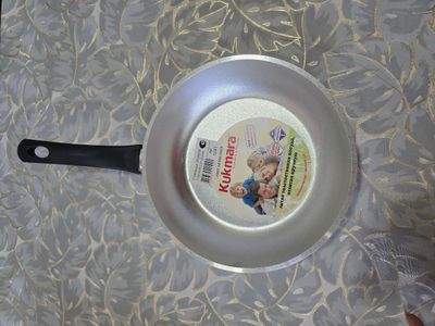 Kukmara tova yangi сковородка