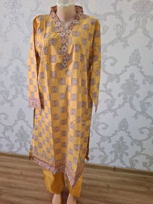Ayollar libosi