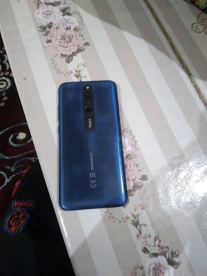 REDMI 8  Holati norm 64 gb karobka dakumenti yoq