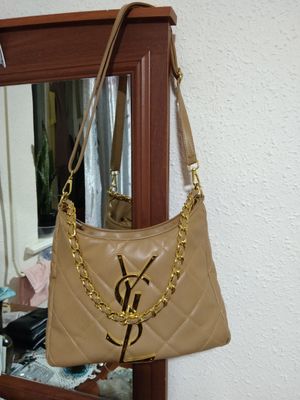 Продам стильную кожаную сумку от бренда Yves Saint Laurent!