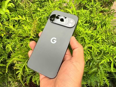 Google Pixel 10 Pro. Qora