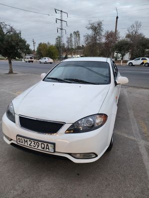 Gentra chevrolet 2015 yil