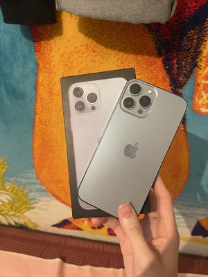 Продается IPhone 13 pro max коробка