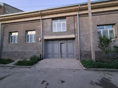 Uchastka sotiladi Xonabodda