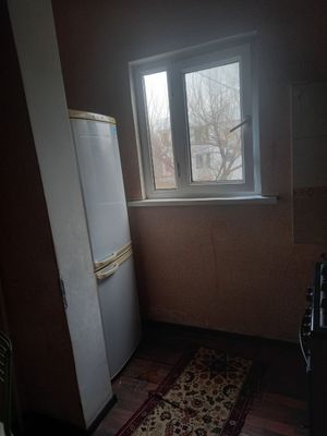 Ижарага уй берилади медгородок 3 хона 3 этаж 400& толови ичида