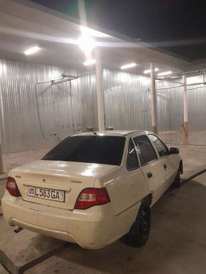 Nexia 2 2014 sotiladi