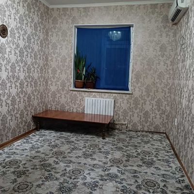 Jomboy tumani Toshkent mahallasi uy sotiladi 57 kvadrat 1 qavat