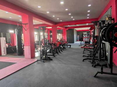 Продаем прибыльный спорт зал 330 м2 Sportway FIT