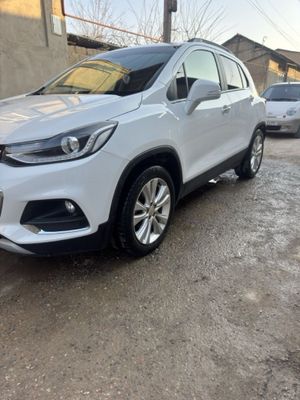Chevrolet Tracker Primer full 2020