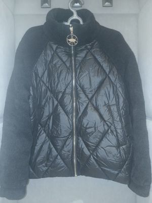 Продам почти новая