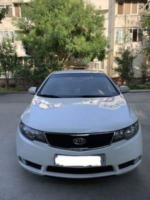 Kia forte 2008 yil yurgani 325000 km 100 talik metan 4 pokoleniya