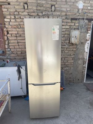 samsung xolodilnik sotiladi