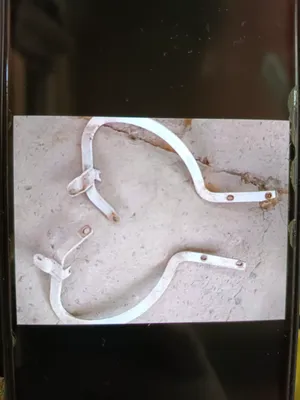 Петля крышки багажника