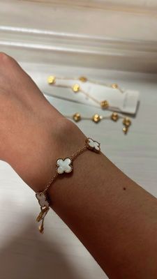 Van Cleef brasletlari va sipochkalari Narxi 30.000
