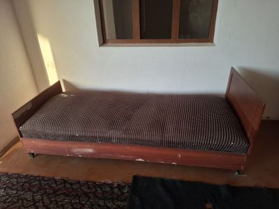 Divan 1 kishilik 2 ta