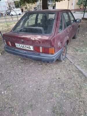 Форд ескорд 1992