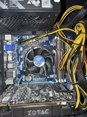 Проадется Gigabyte GA-B75M-D3H