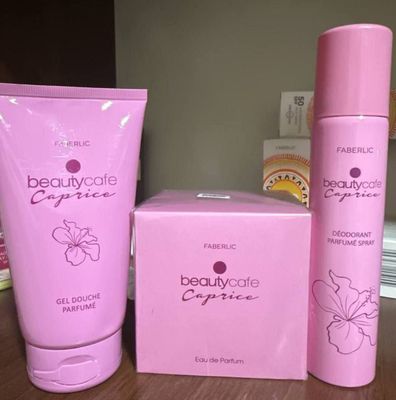O‘qituvchilar bayramiga parfum naborlar