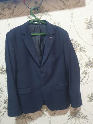 kostyum komplekt