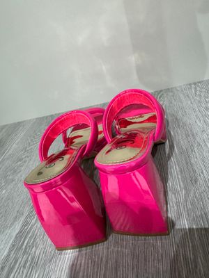 Женский обувь от бренда SHEIN