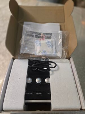 Behringer U-Phoria UM2